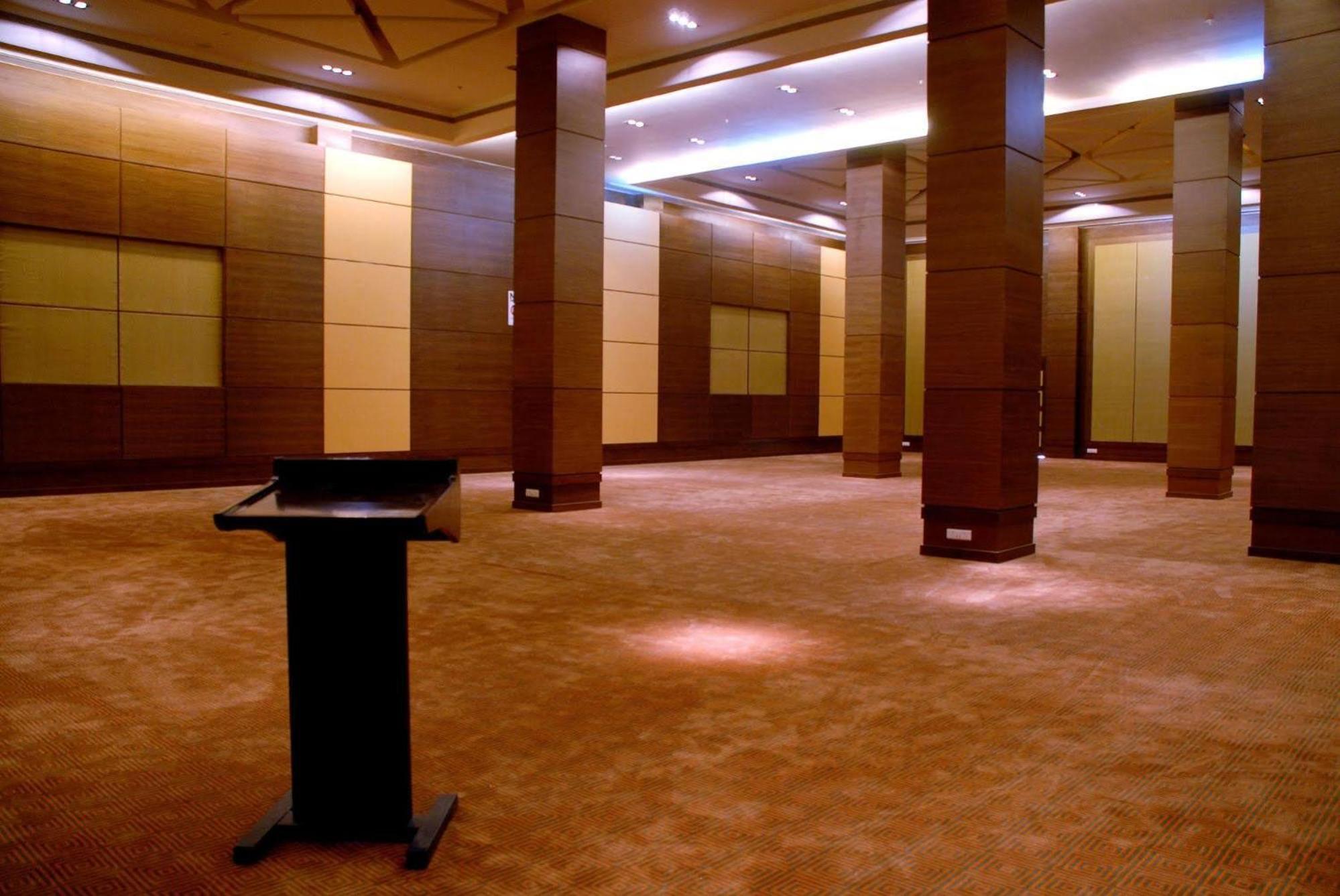The Sky Imperial, Jaipur Hotel ภายนอก รูปภาพ